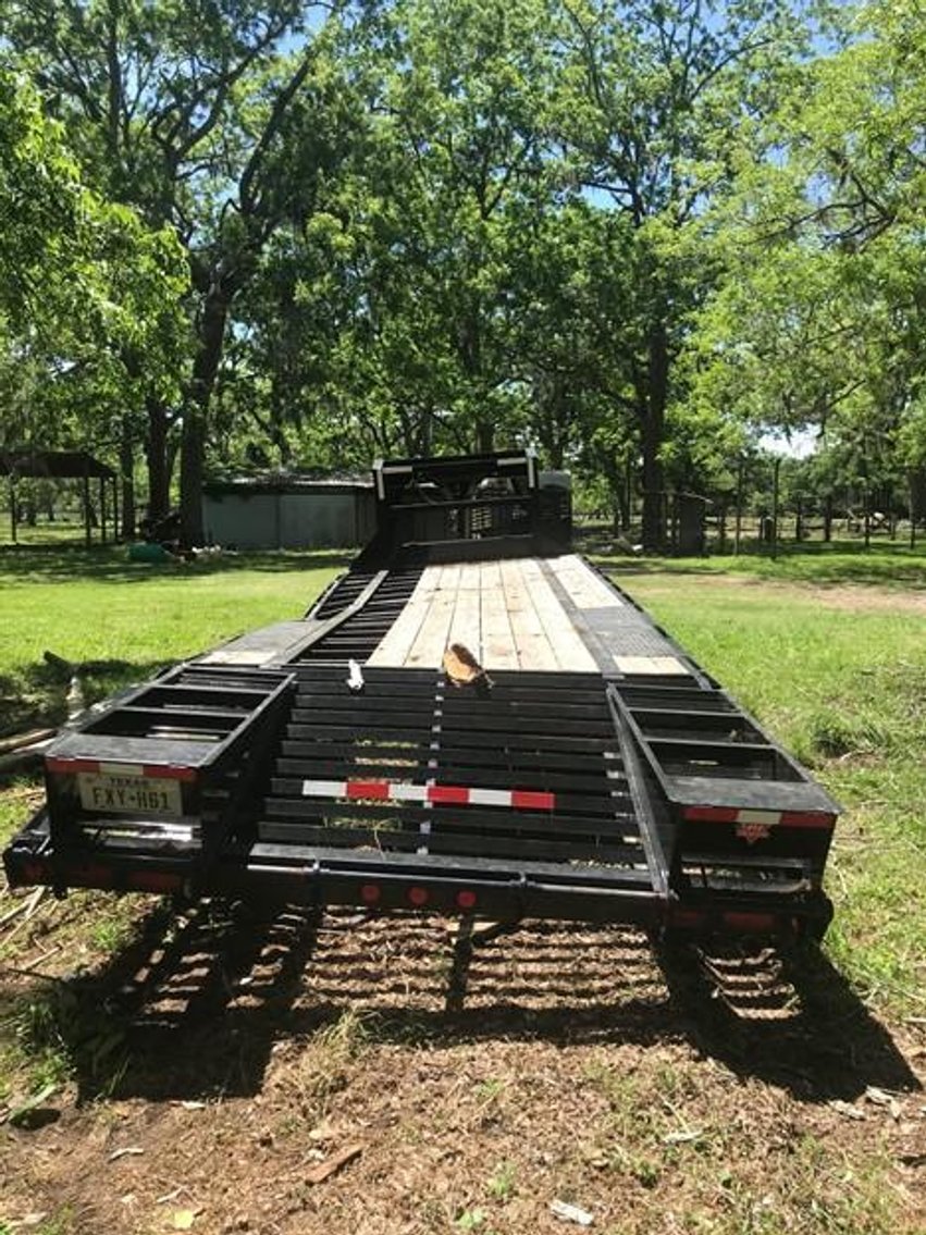 Image for 2021 Gooseneck Trailer (Tree Damaged) - Brazoria, TX