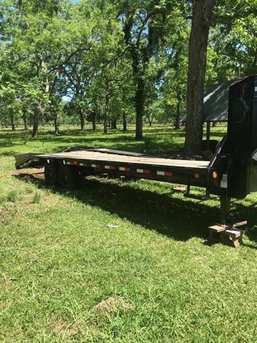 Image for 2021 Gooseneck Trailer (Tree Damaged) - Brazoria, TX