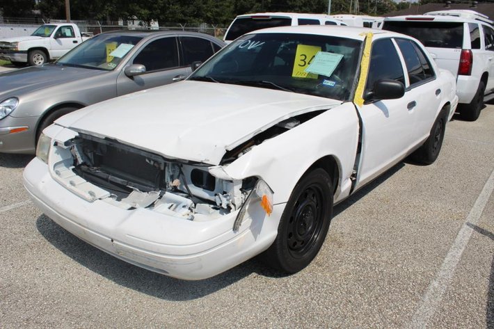 Image for (1) 2010 Ford Crown Victoria 4 Door Vin #2FABP7BV7AX128492