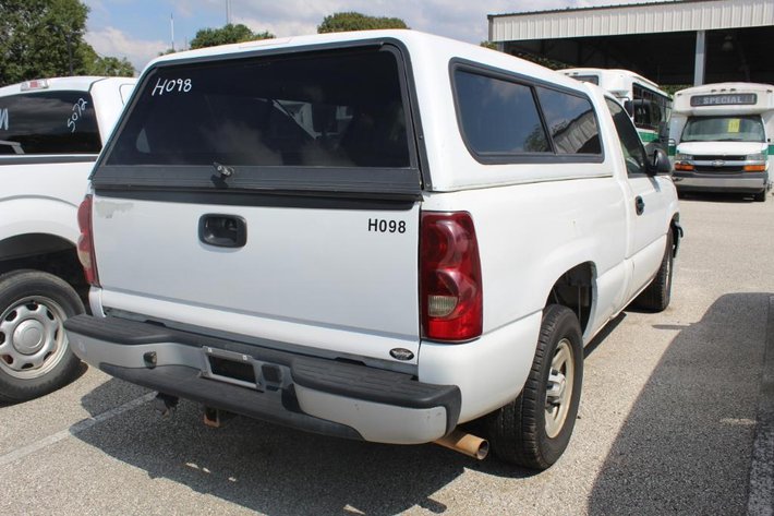 Image for (1) 2003 Chevy Silverado Pickup Truck W/ Camper Cover Vin #1GCEC14V83Z318764