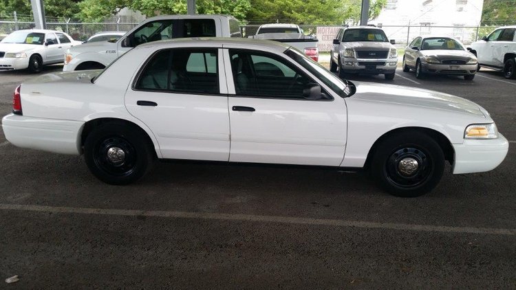 Image for (1) 2006 Ford Crown Victoria Vin #2FAFP71WX6X125248