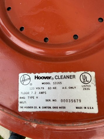 Image for Hoover Celebrity Floating Vacuum Canister
