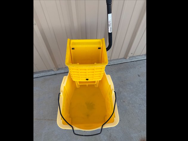 Image for Rubbermaid Mop Bucket with Wringer