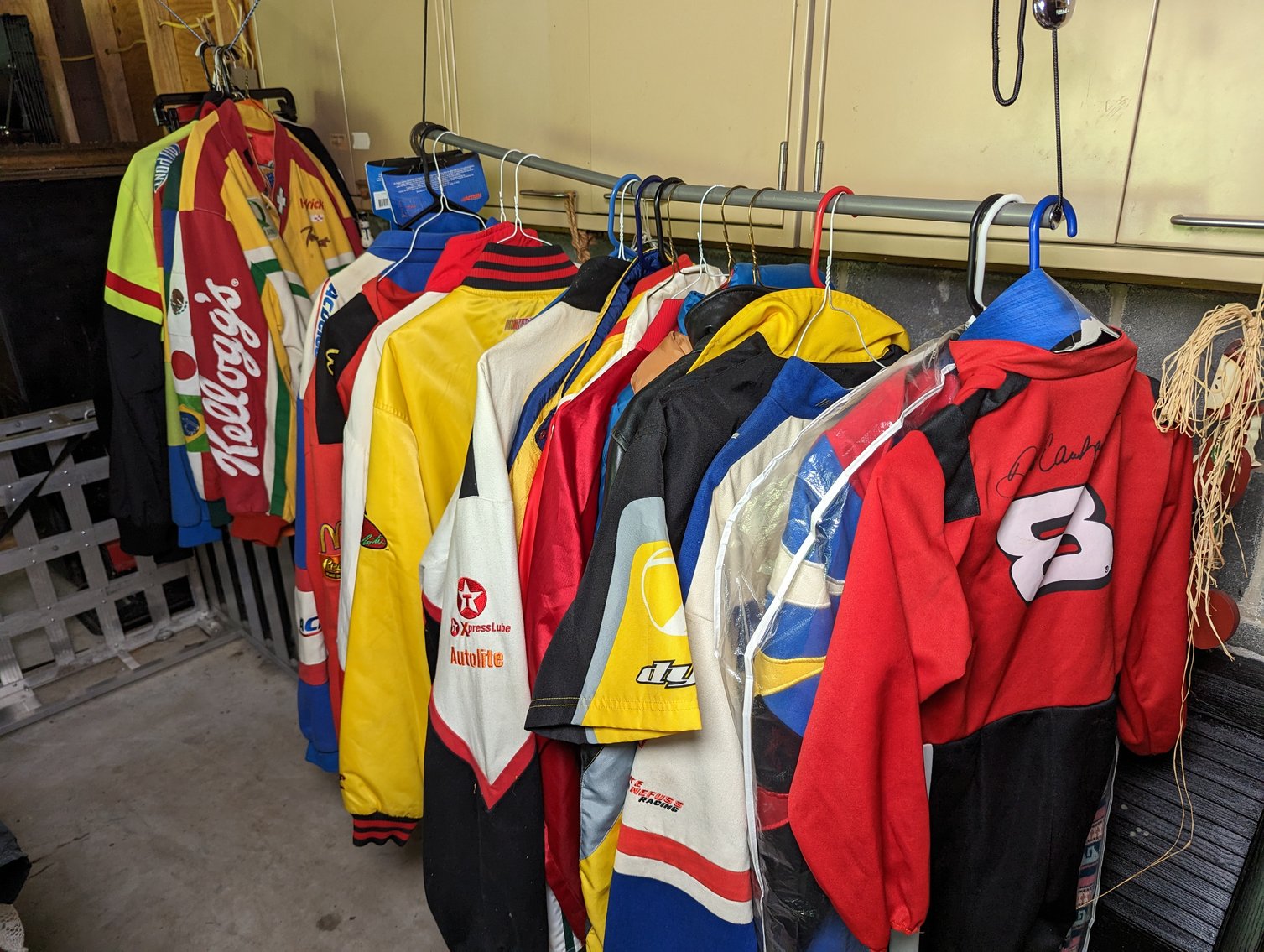 Image for Glenn and Joy Darnell Estate Auction