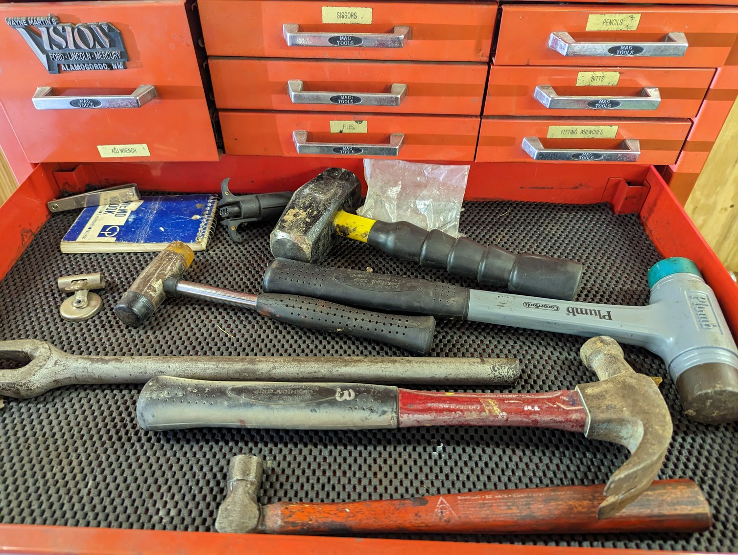 Image for Glenn and Joy Darnell Estate Auction