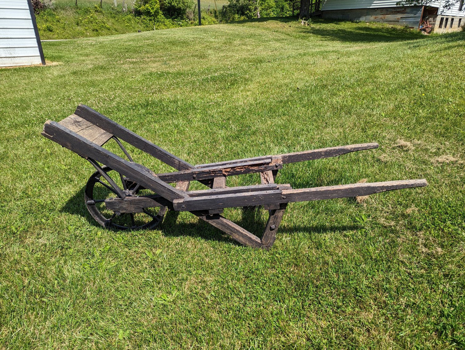 Image for Glenn and Joy Darnell Estate Auction