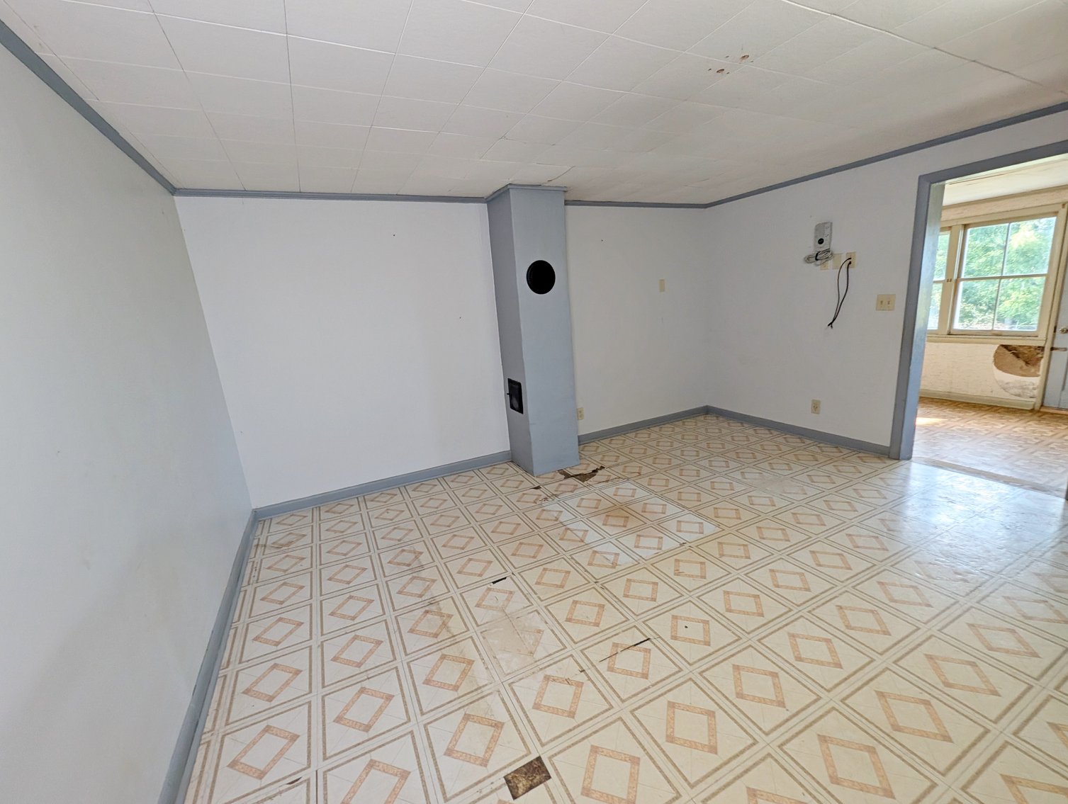 Image for 70 +/- Acres With Farmhouse And Outbuildings Near Singers Glen VA