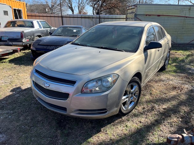 Image for Barnes Wrecker Impound Auction