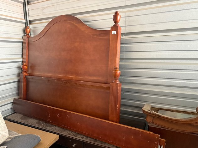 Image for AirBnB Home Furnishings Auction