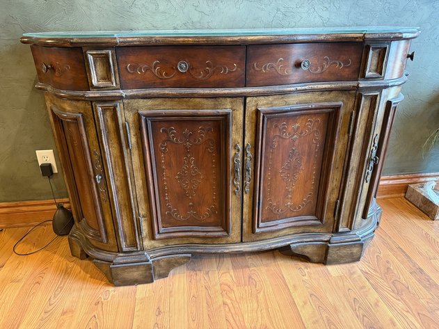 Image for Gemmark Moving Auction - High End Furniture, Decor, & Electronics