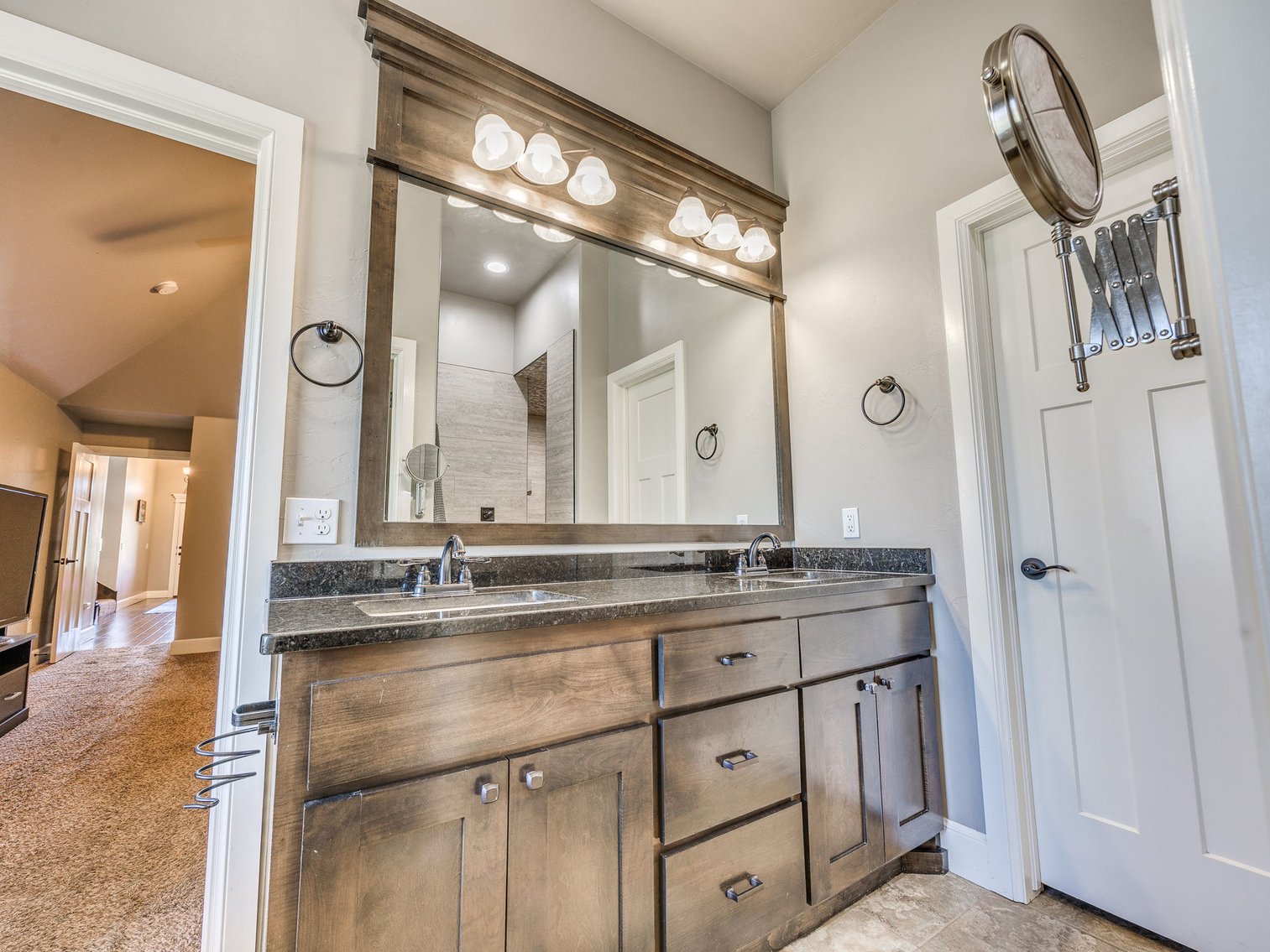 Image for 9208 NW 137th St, Yukon, OK - GORGEOUS 2,017 3bd, 2ba Home w/ Bonus Room & Upgrades!