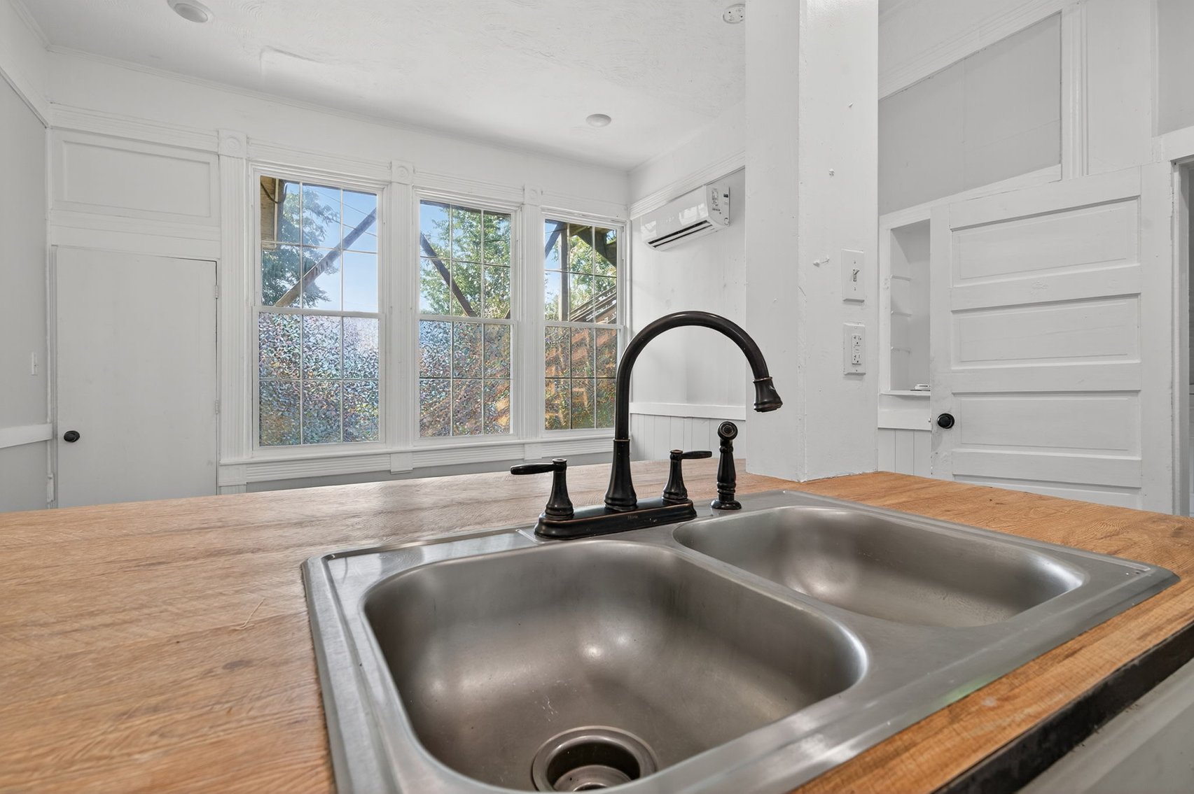 Image for 406 S Armistead Avenue