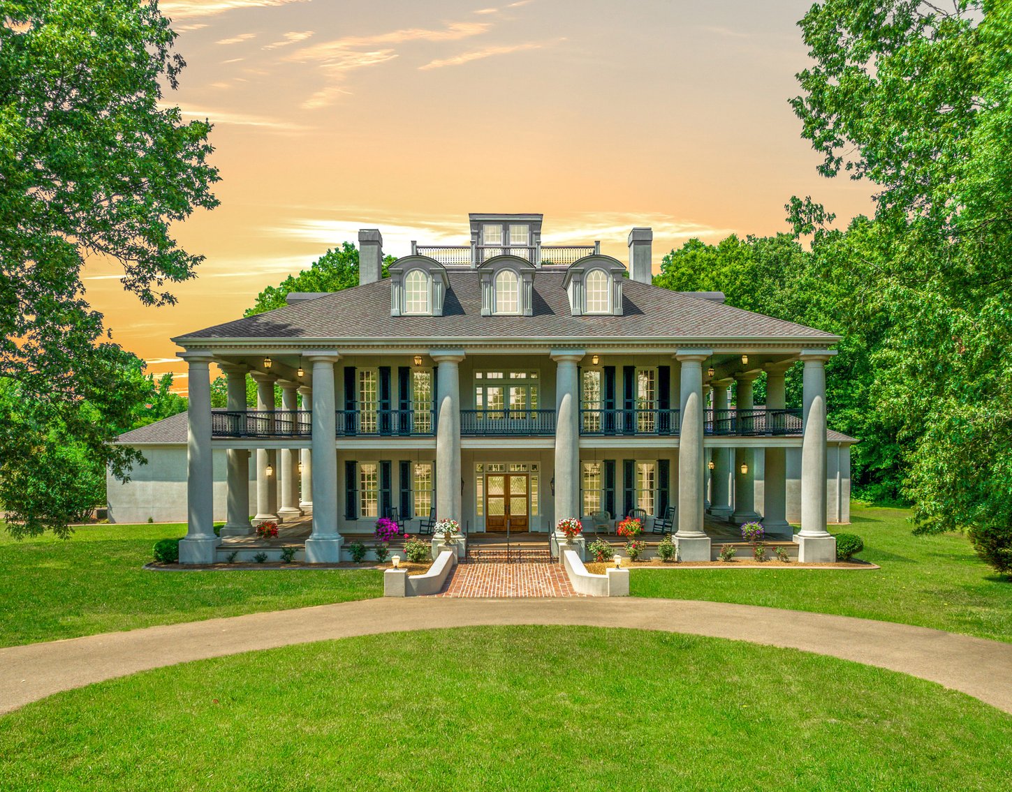 Image for Pecan Grove – Luxury Estate on 14 Acres in Jackson, Tennessee