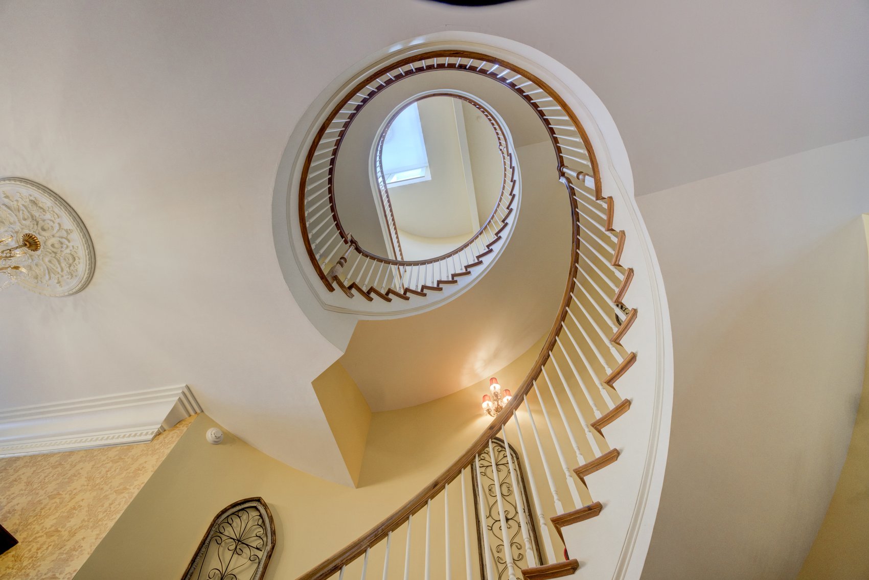 Image for Pecan Grove – Luxury Estate on 14 Acres in Jackson, Tennessee