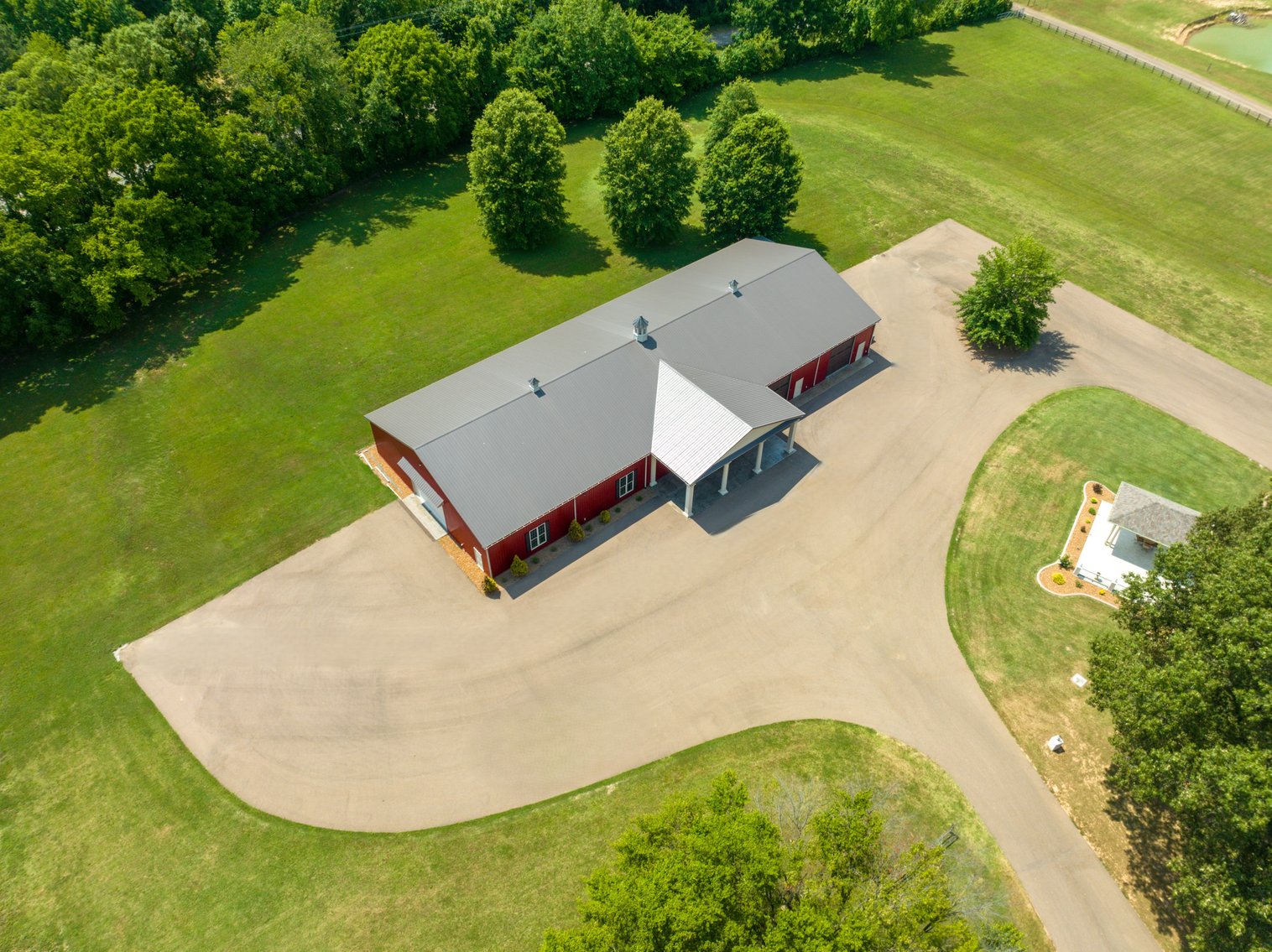 Image for Pecan Grove – Luxury Estate on 14 Acres in Jackson, Tennessee