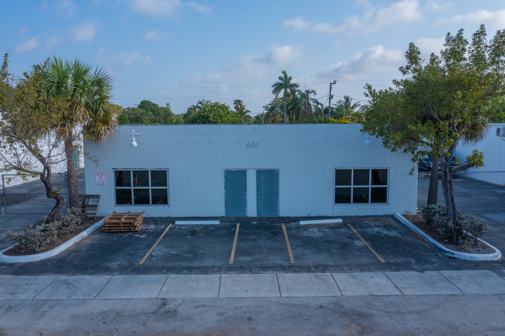 Image for Real Estate Sale - 6 Prime Industrial Warehouses in Deerfield Beach, FL