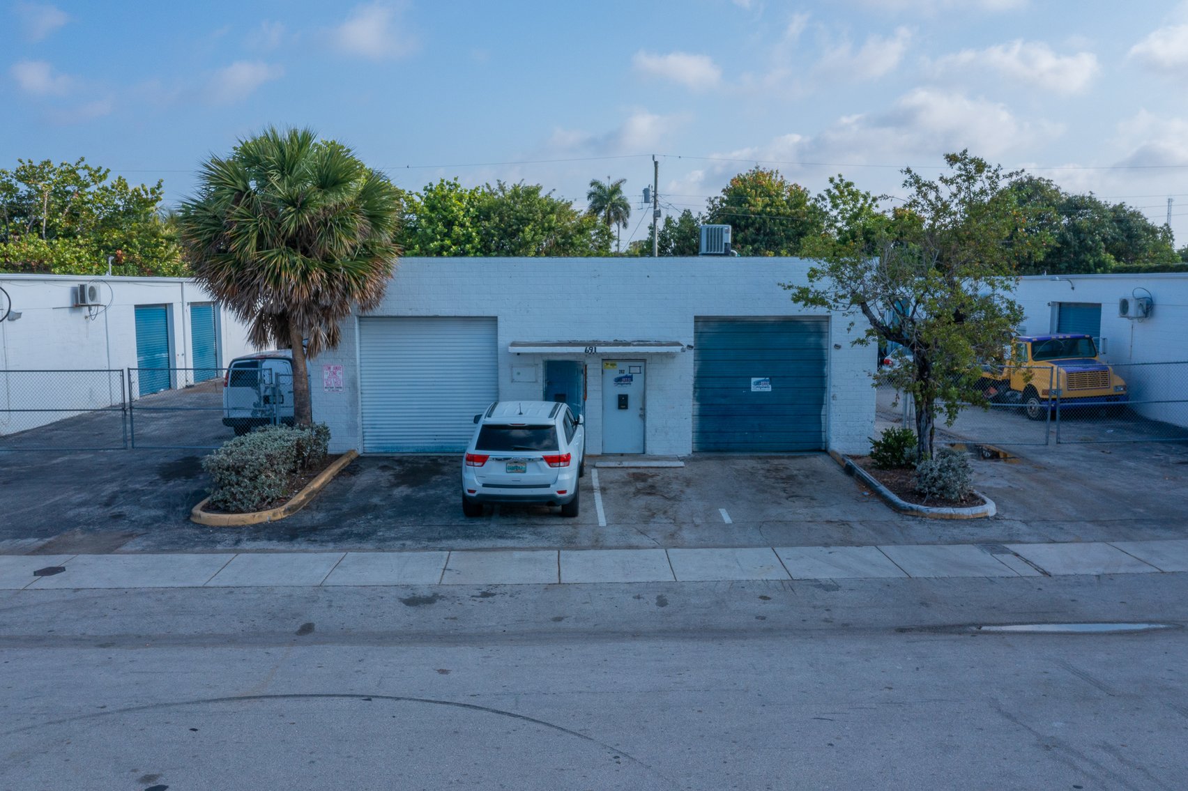 Image for Real Estate Sale - 6 Prime Industrial Warehouses in Deerfield Beach, FL