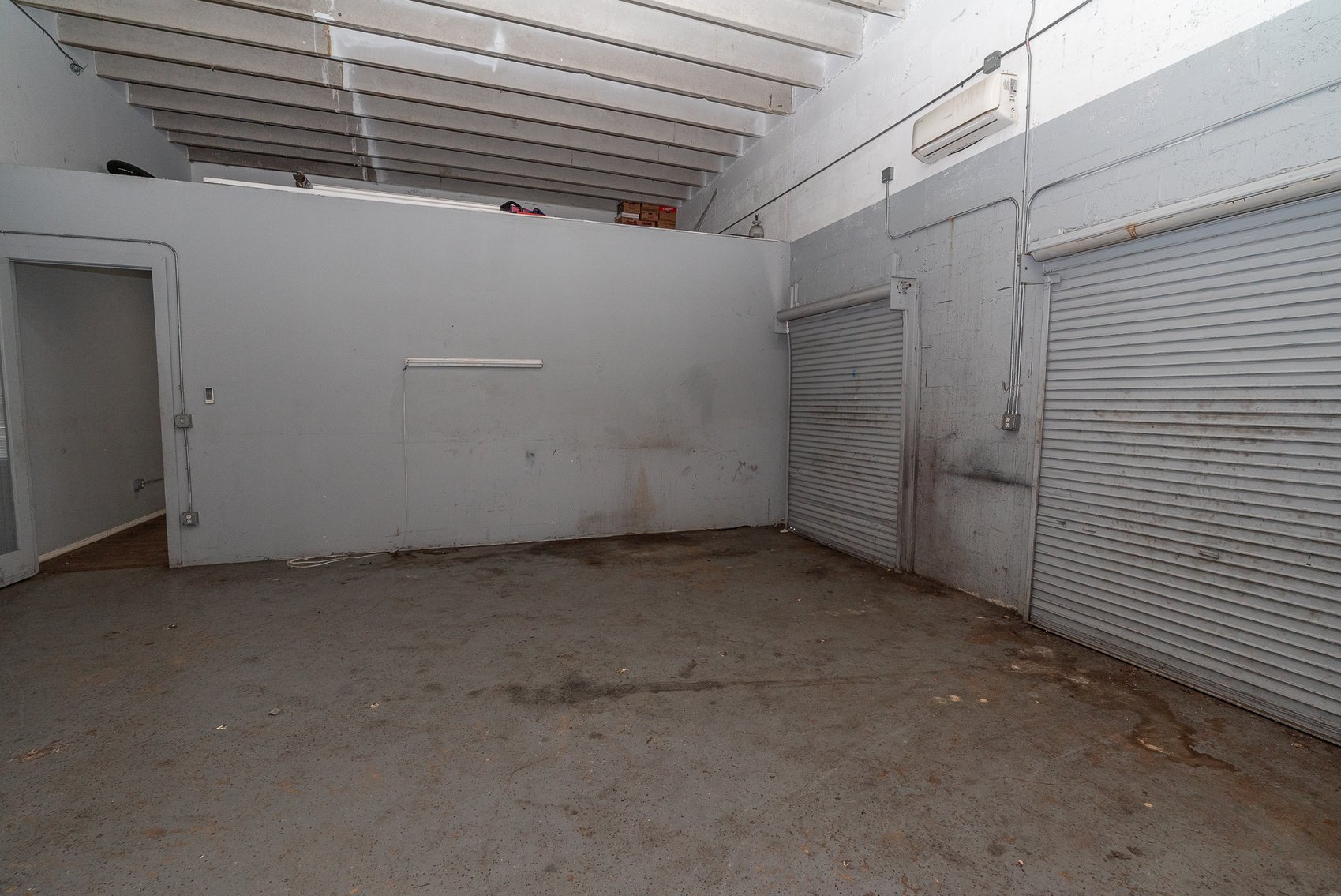 Image for Real Estate Sale - 6 Prime Industrial Warehouses in Deerfield Beach, FL