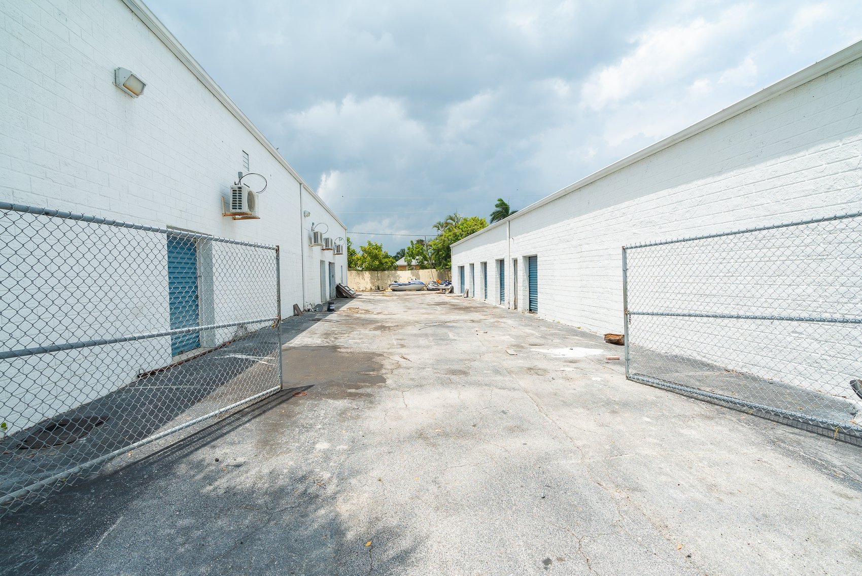 Image for Real Estate Sale - 6 Prime Industrial Warehouses in Deerfield Beach, FL