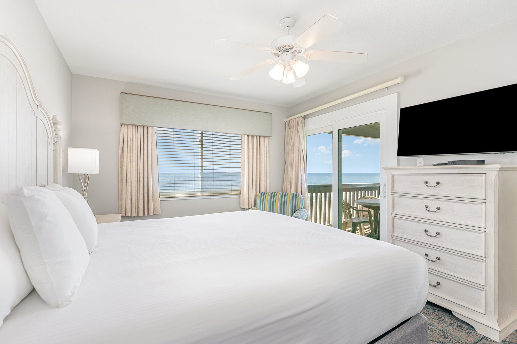 Image for Real Estate Auction - 11 Oceanfront Condo Units Offered in Bulk Purchase