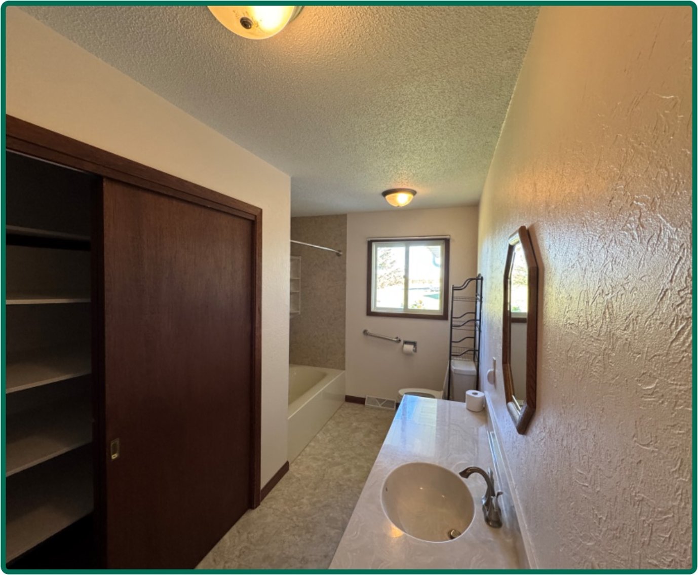 Image for Closed - Linn Co., IA - 5.19 Ac., m/l (010-2908-01)