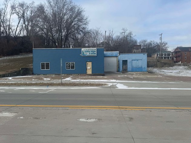 Image for Closed - Des Moines Co., IA (050-1357-01)