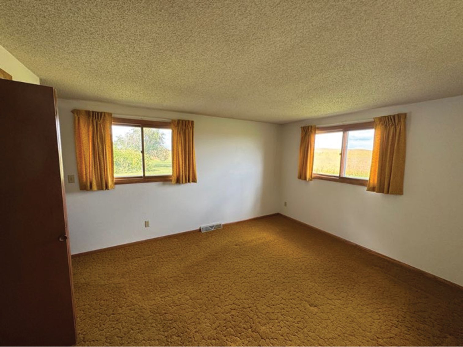 Image for Closed - Cedar Co., IA - 5.30 Ac., m/l (010-3149-03)