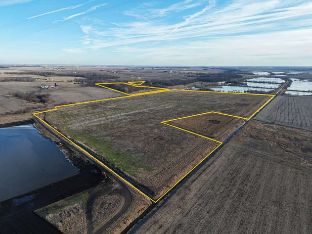 Image for Sale Pending - Whiteside Co., IL - 111.01 Ac., m/l (100-0243-01)
