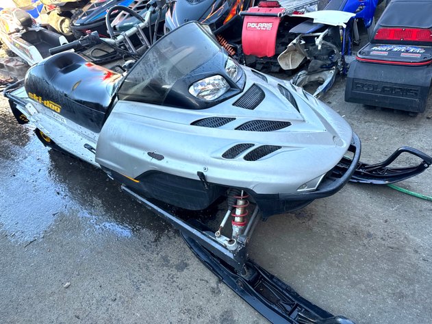 2002 Ski Doo Summit 700 Snowmobile