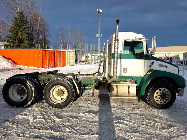 1999 Kenworth T300 Day Cab