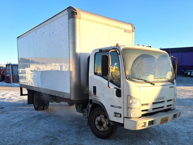 2014 Isuzu NPR Box Truck
