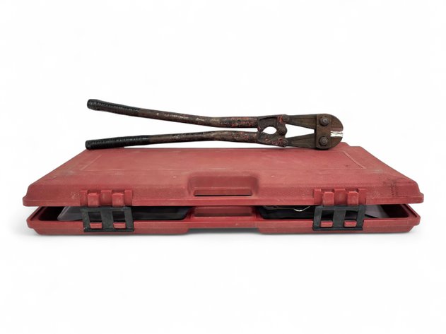 Matco Tools Lock Out Kit & Bolt Cutters