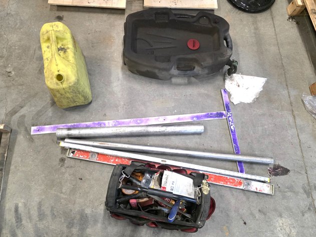 Snap-on Tool Tote, Oil Drain Pan, Balance Level, Steel Pipes & More