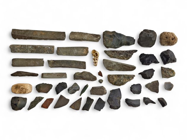 42x Stone & Mineral Specimens - Obsidian, Pumice, Jade-Colored & More