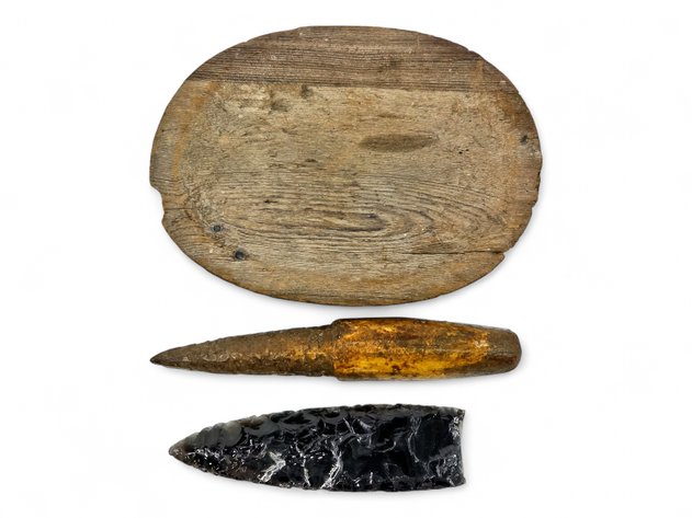 Flat Board, Walrus Tusk Point & Obsidian Blade