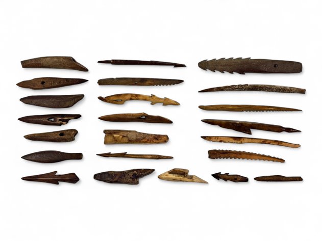 Eskimo Artifacts: Arrow and Harpoon Points