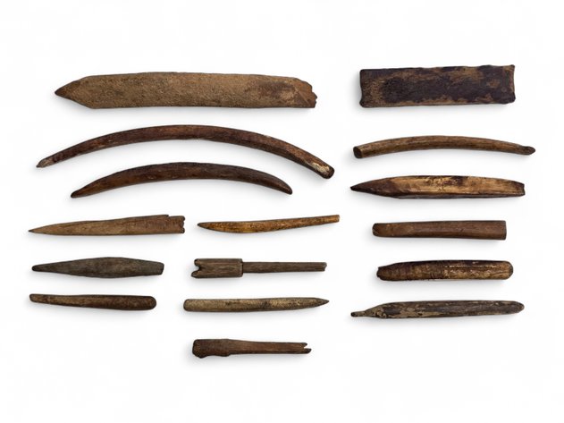 Eskimo Artifacts: Sewing Tools & Points