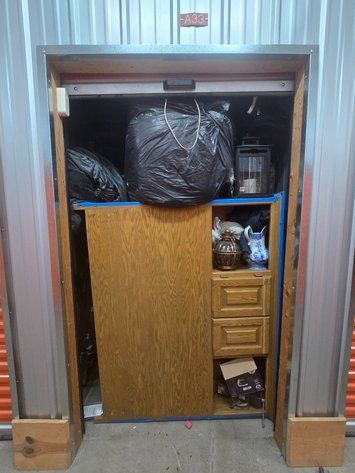 5' x 10' Storage Unit A33