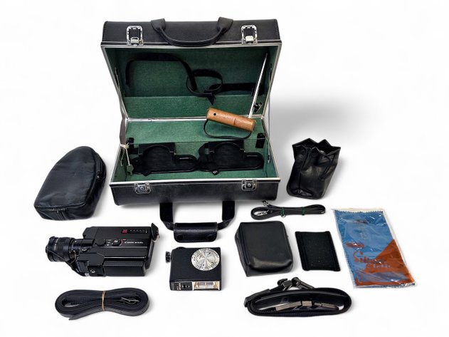 Canon 514XL Movie Camera w/ Case & Accessories