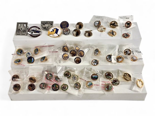 52x Fur Rondy, Iditarod & Other Pins, Pendants