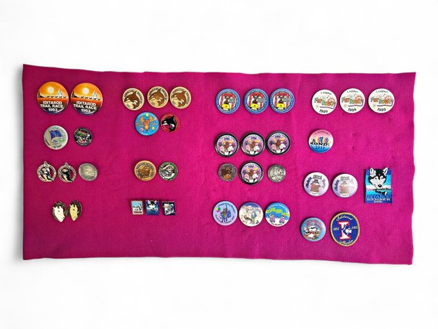 40x 1980s-2000s Fur Rondy Pins & Patches
