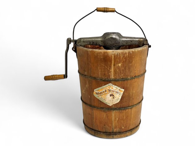 Vintage White Mountain Ice Cream Freezer