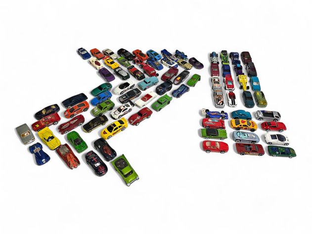 75x Hot Wheels Cars