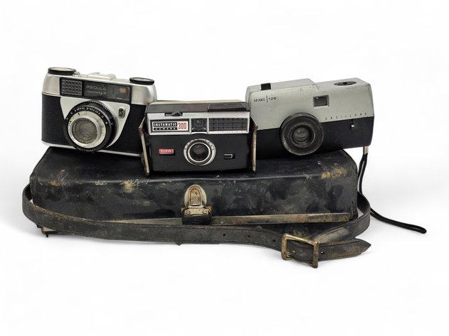 Vintage King Regula, Kodak, Sears & Polaroid Cameras w/ Accessories