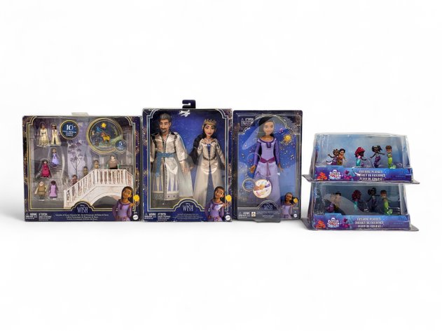 Disney 'Wish' & 'Junior Ariel' Figurine Playsets