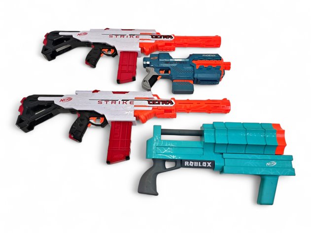 Nerf Ultra Strike, Nerf Roblox Sharkbite & Nerf Elite Phoenix