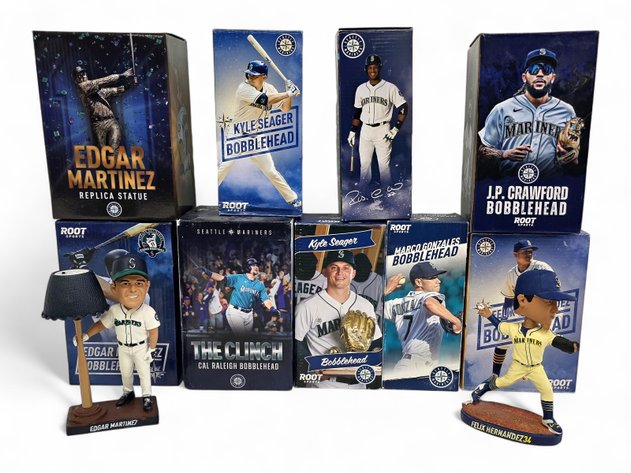 9x Seattle Mariners Bobbleheads & Replica Statue