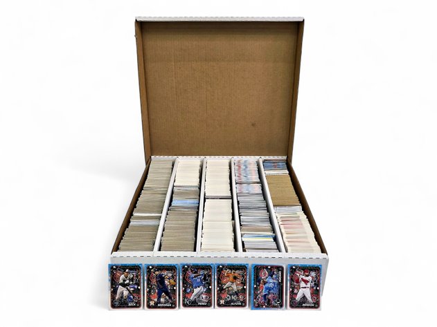 2024 Topps Holiday Inserts & 1980s-1990s Fleer & Topps Baseball Cards