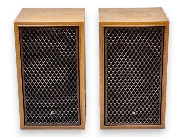 **Vintage Sansui SP-1500 Multi-Directional Speakers