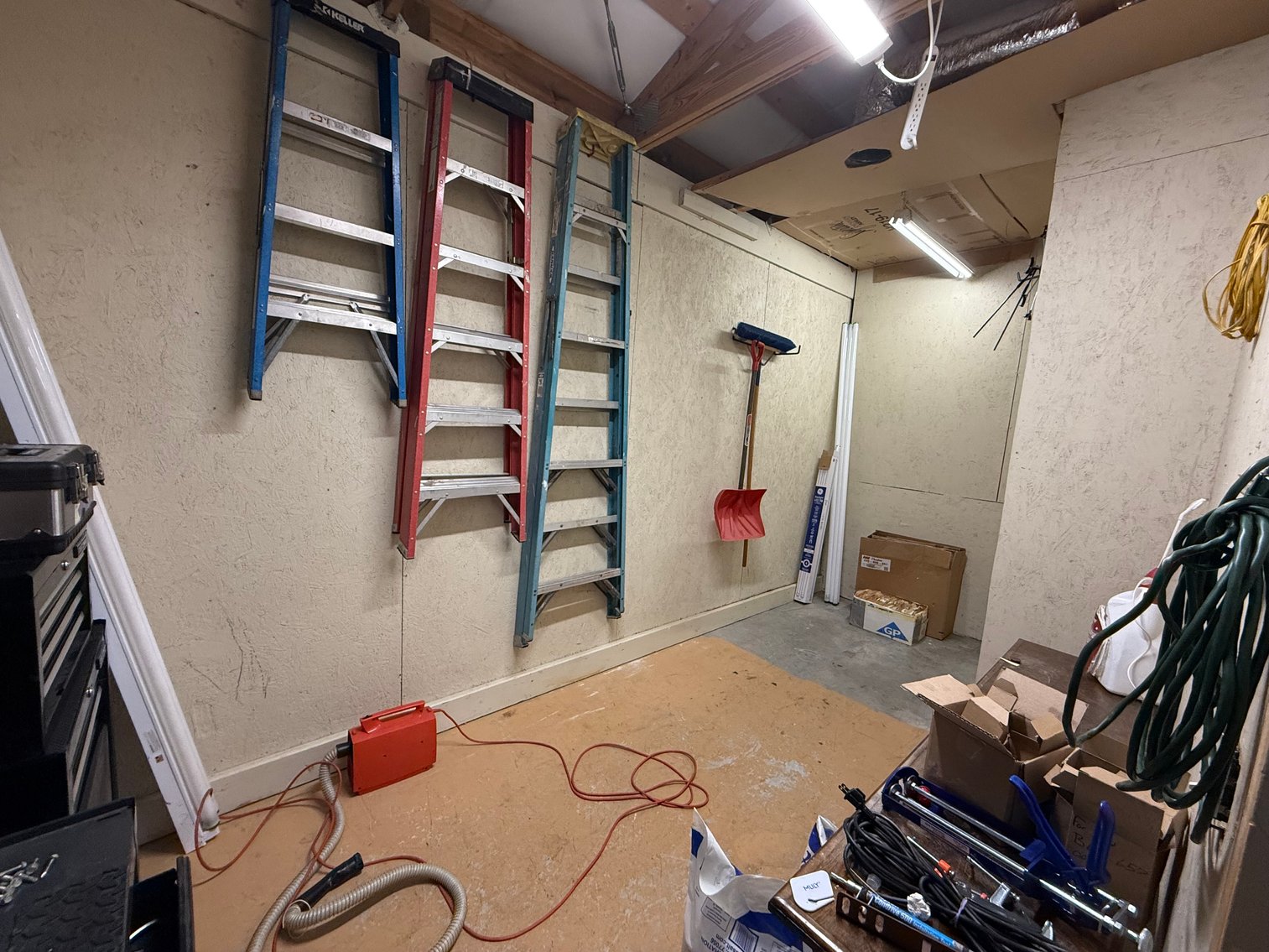 Image for Crisp Furniture Warehouse Auction